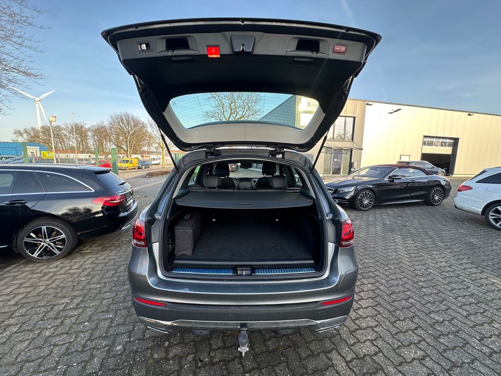 Mercedes-Benz GLC 300 2021