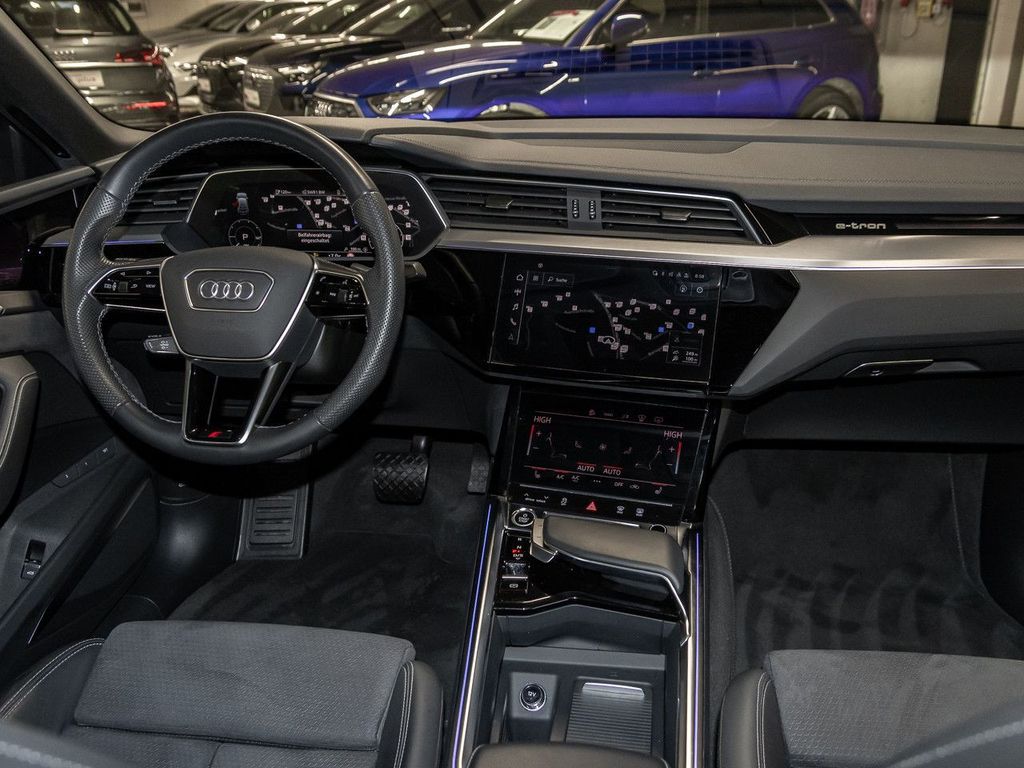 Audi e-tron 2023