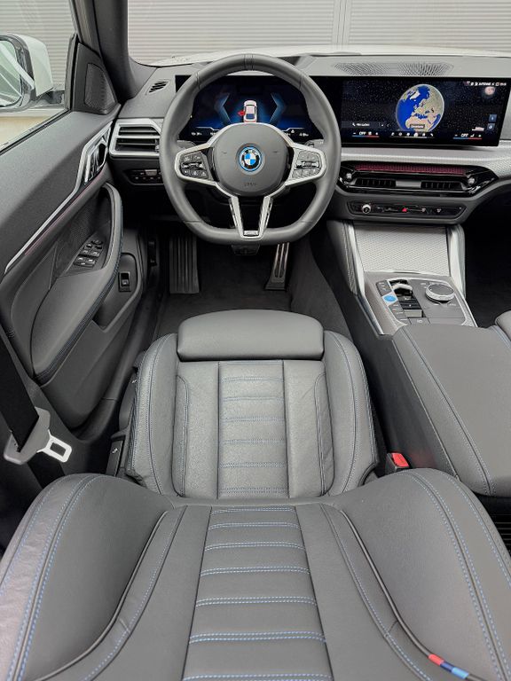 BMW i4 2025