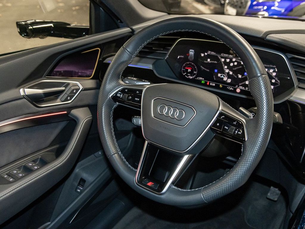Audi e-tron 2023