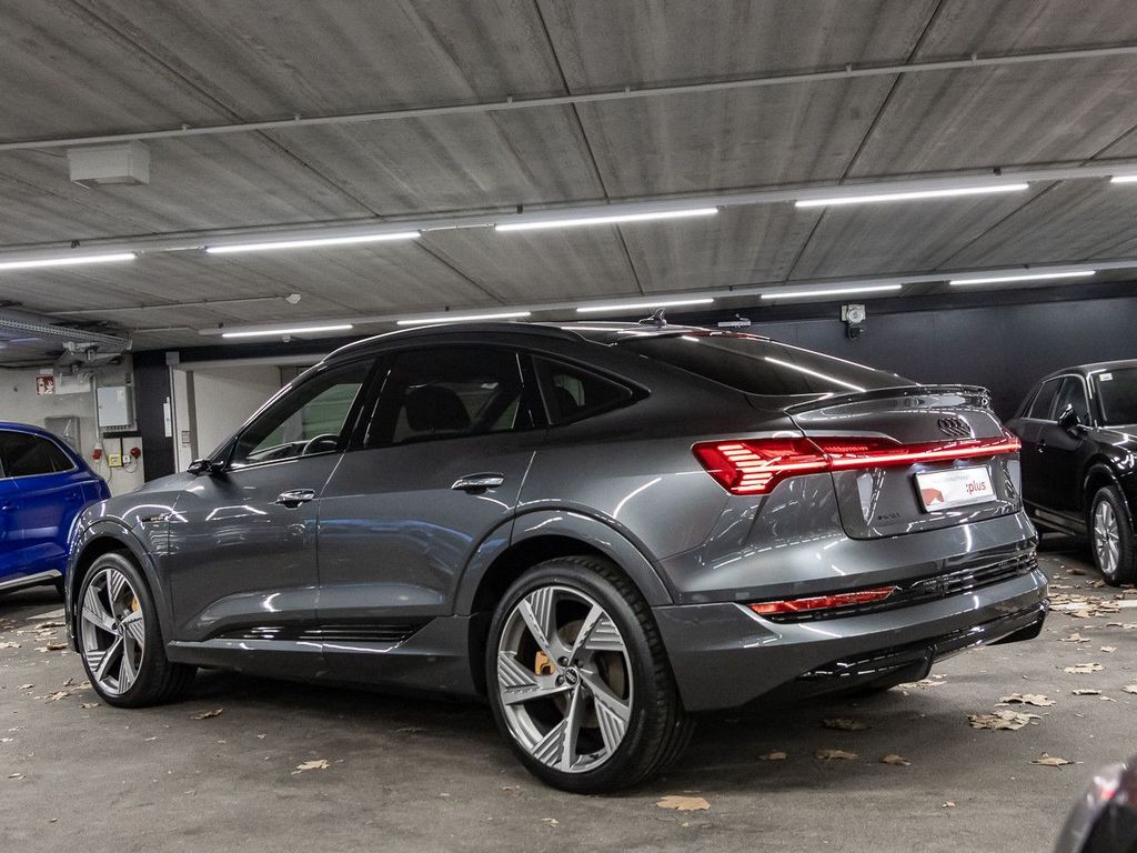 Audi e-tron 2023