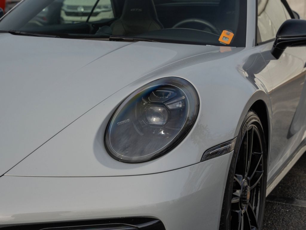 Porsche 992 2024