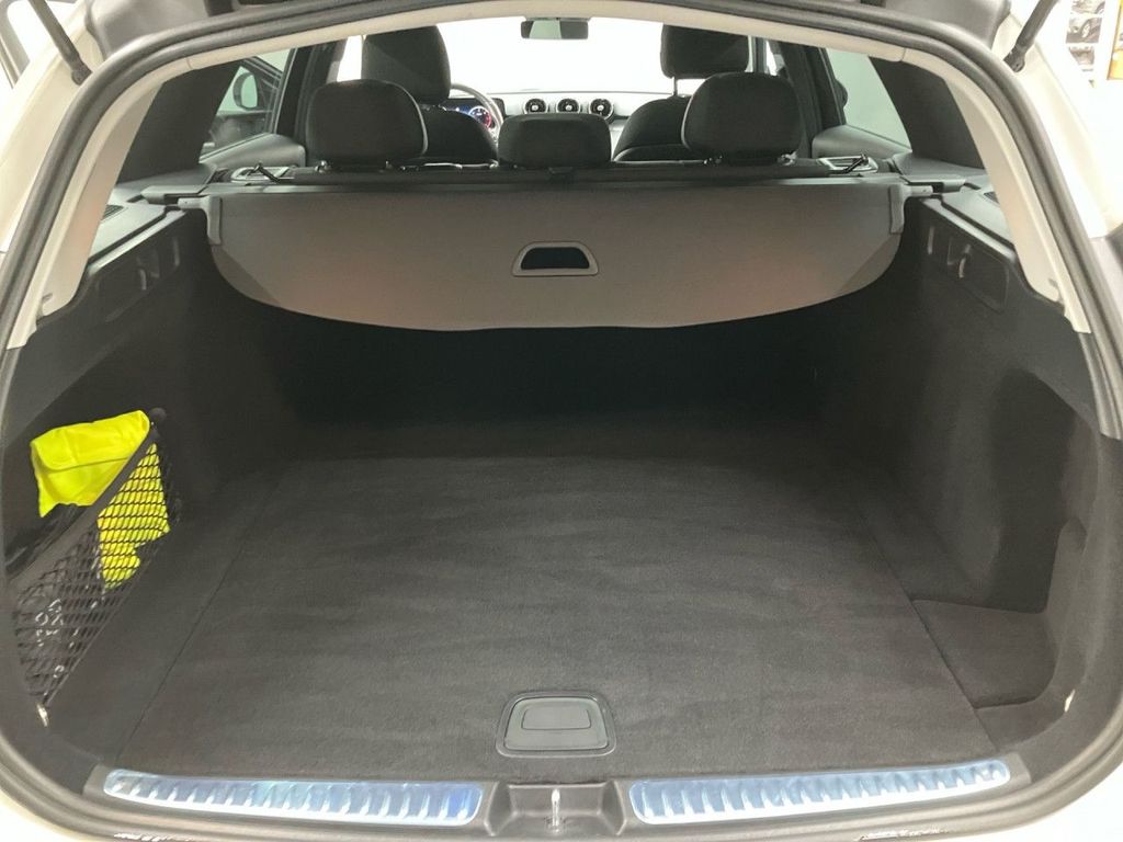 Mercedes-Benz C 200 2023