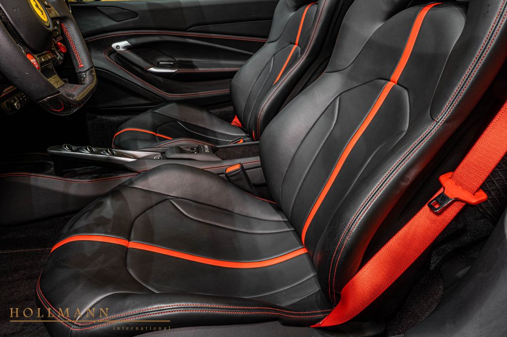 Ferrari F8