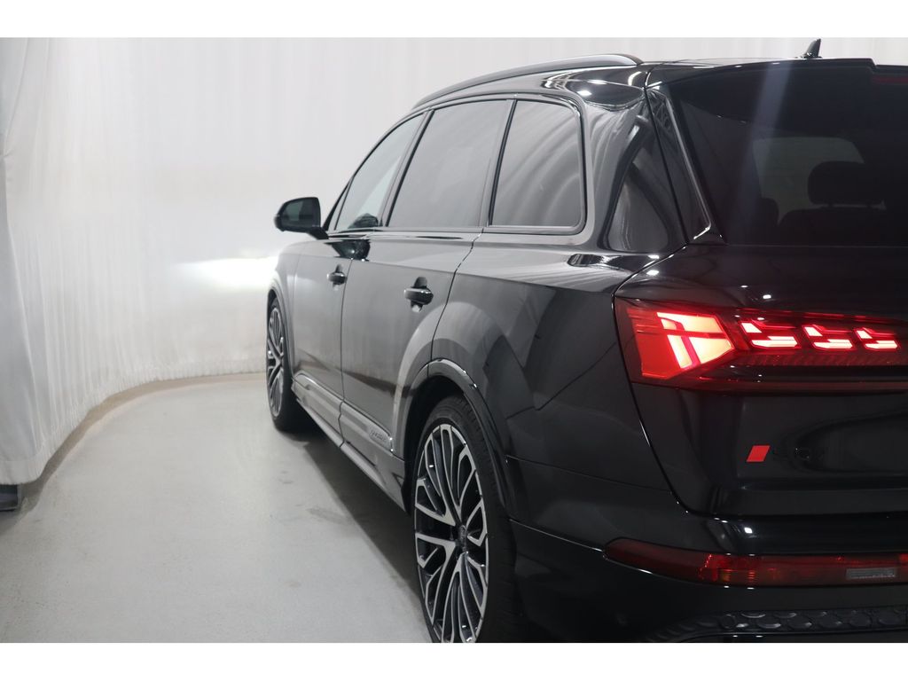 Audi SQ7 2025