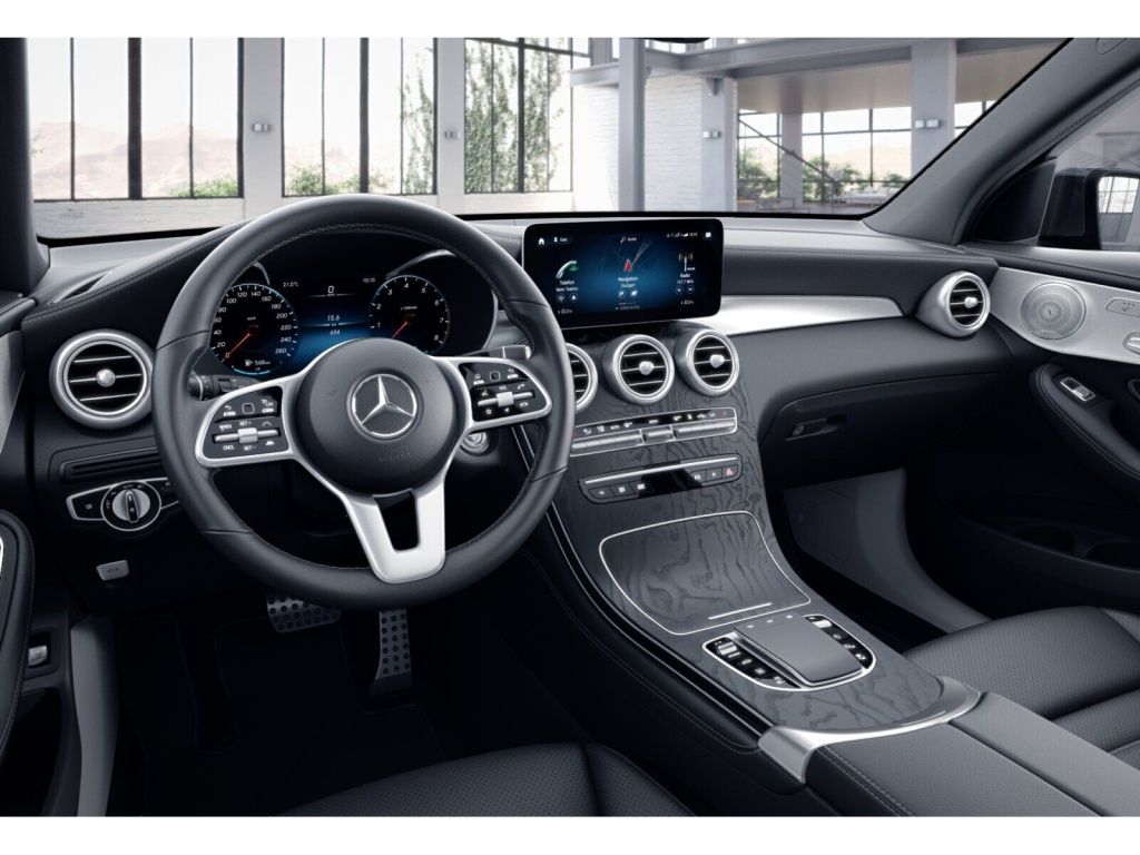 Mercedes-Benz GLC 300 2021