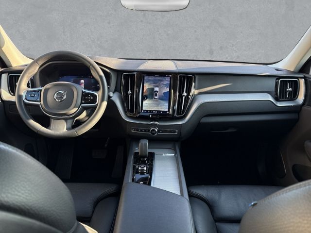 Volvo XC60 2022
