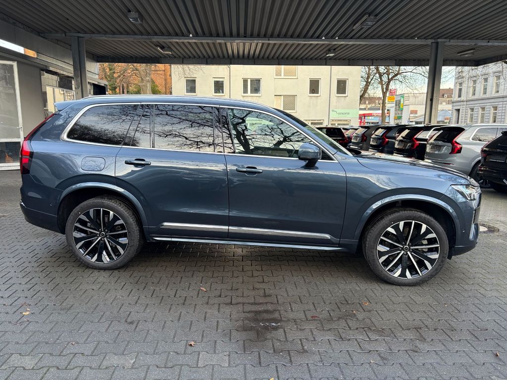 Volvo XC90 2025