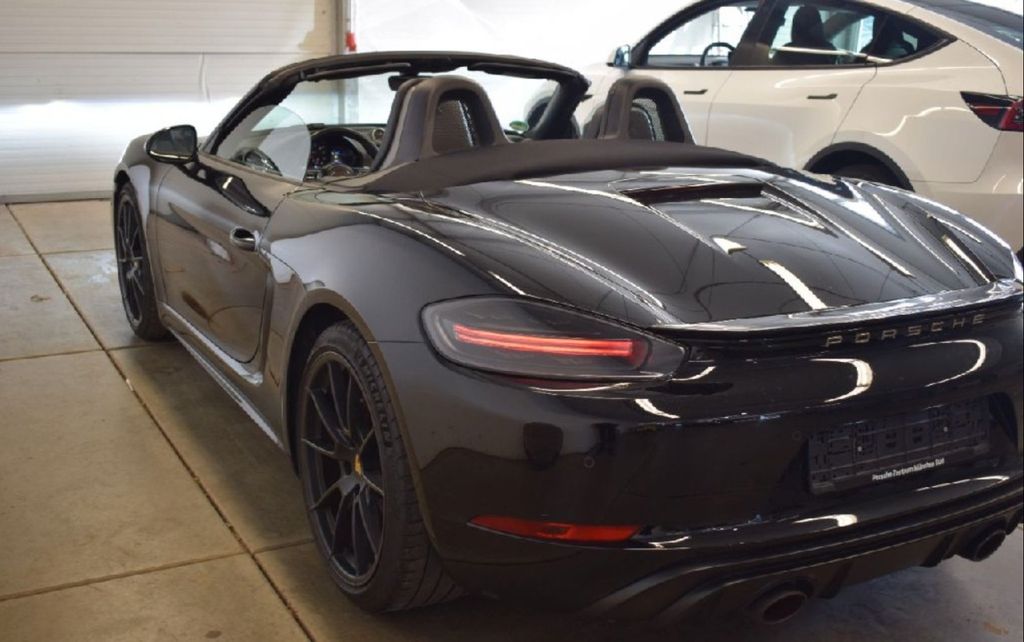 Porsche Boxster 2021