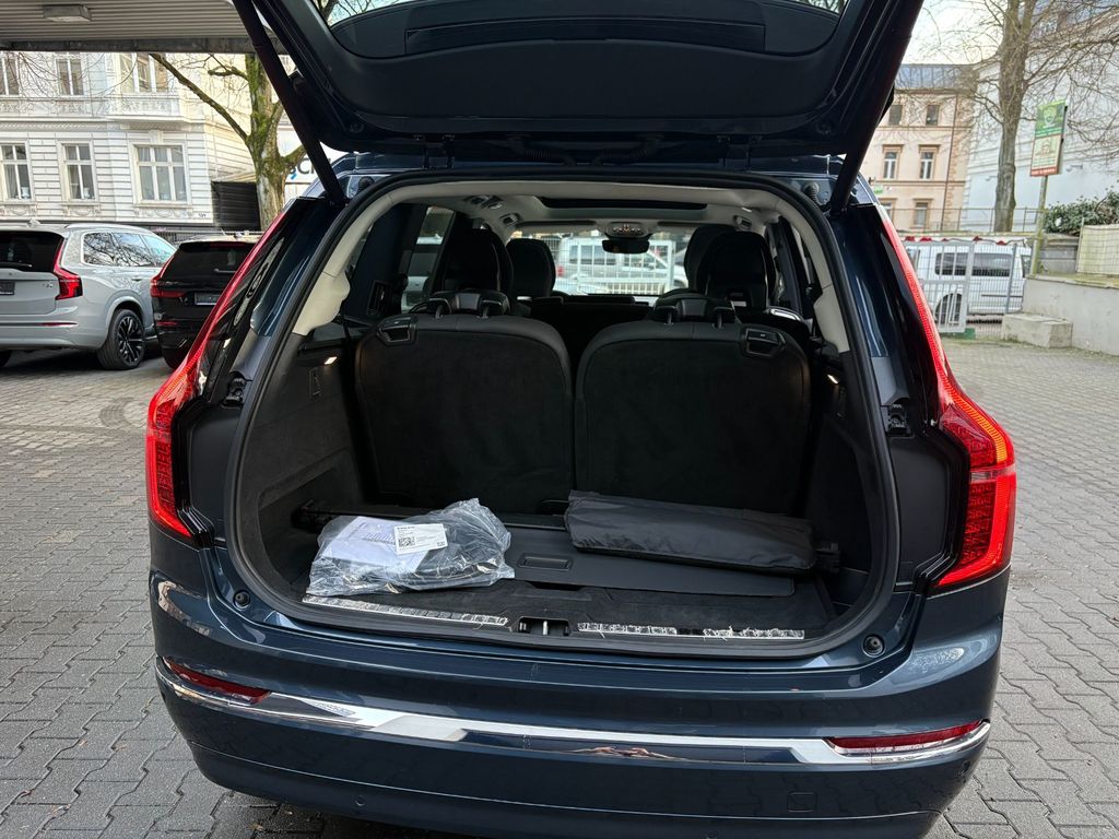 Volvo XC90 2025