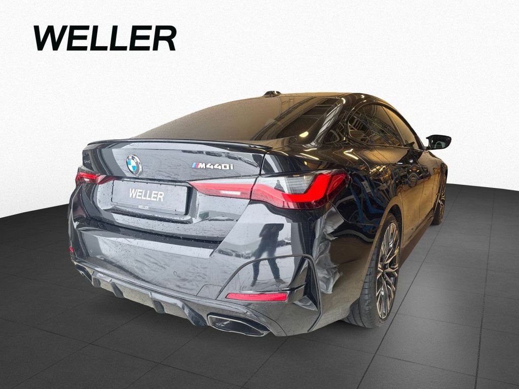 BMW M440 2022