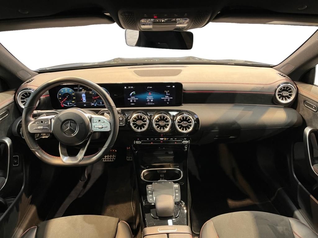 Mercedes-Benz CLA 200 2022
