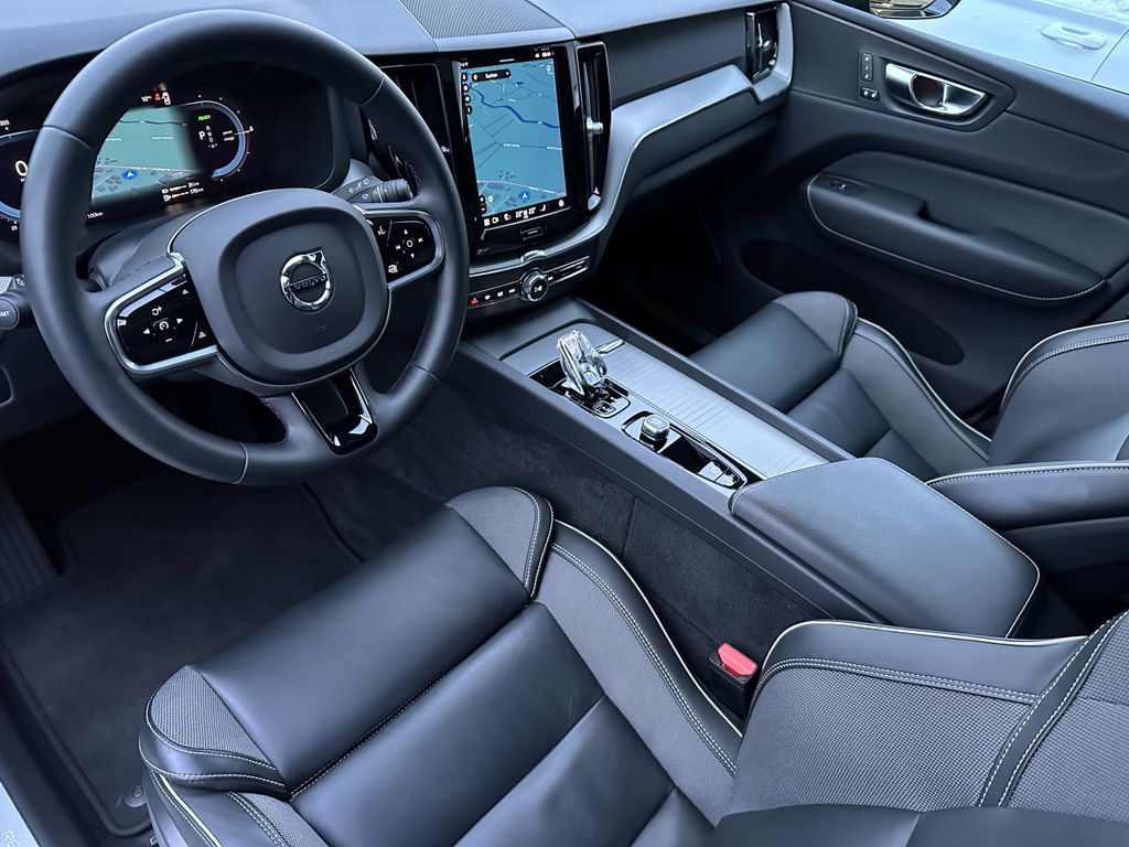 Volvo XC60 2022