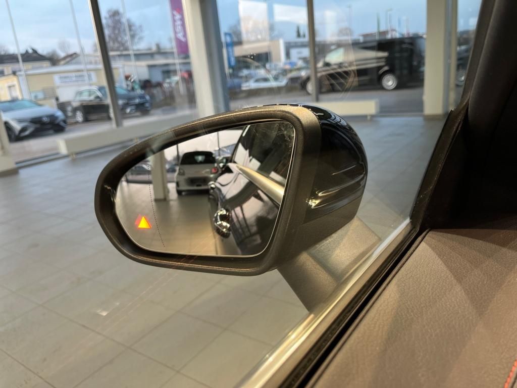 Mercedes-Benz CLA 200 2022