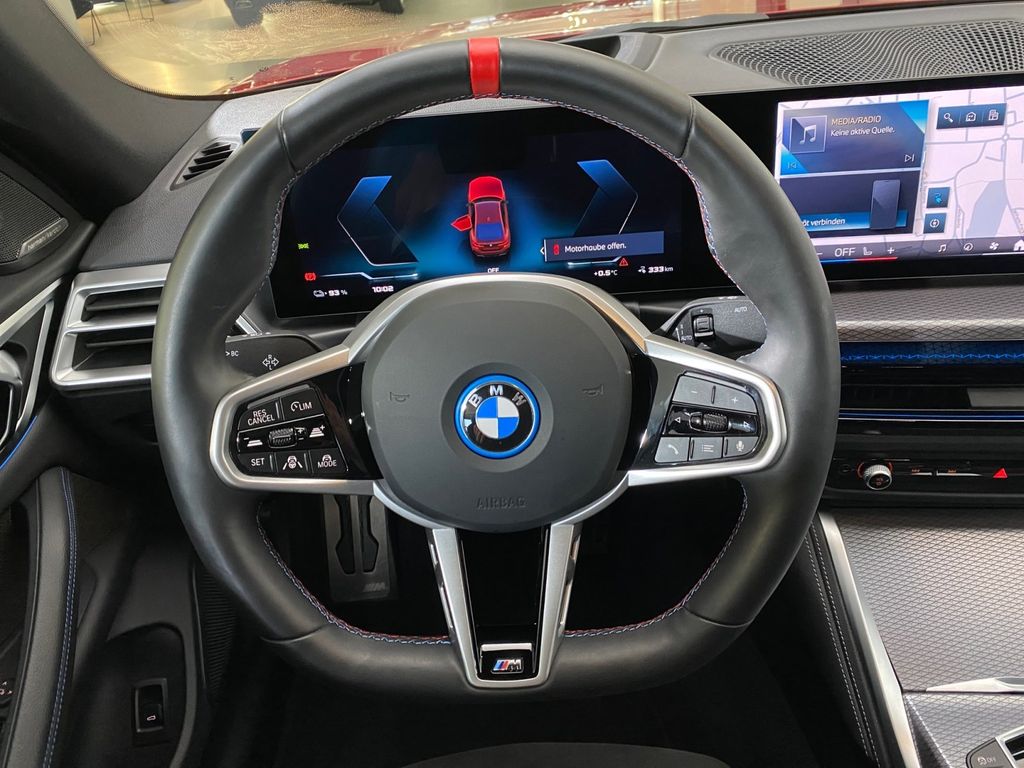 BMW i4 2025
