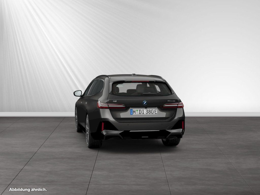 BMW i5 2024