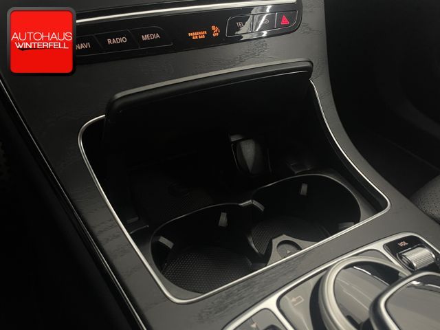 Mercedes-Benz C 300 2021