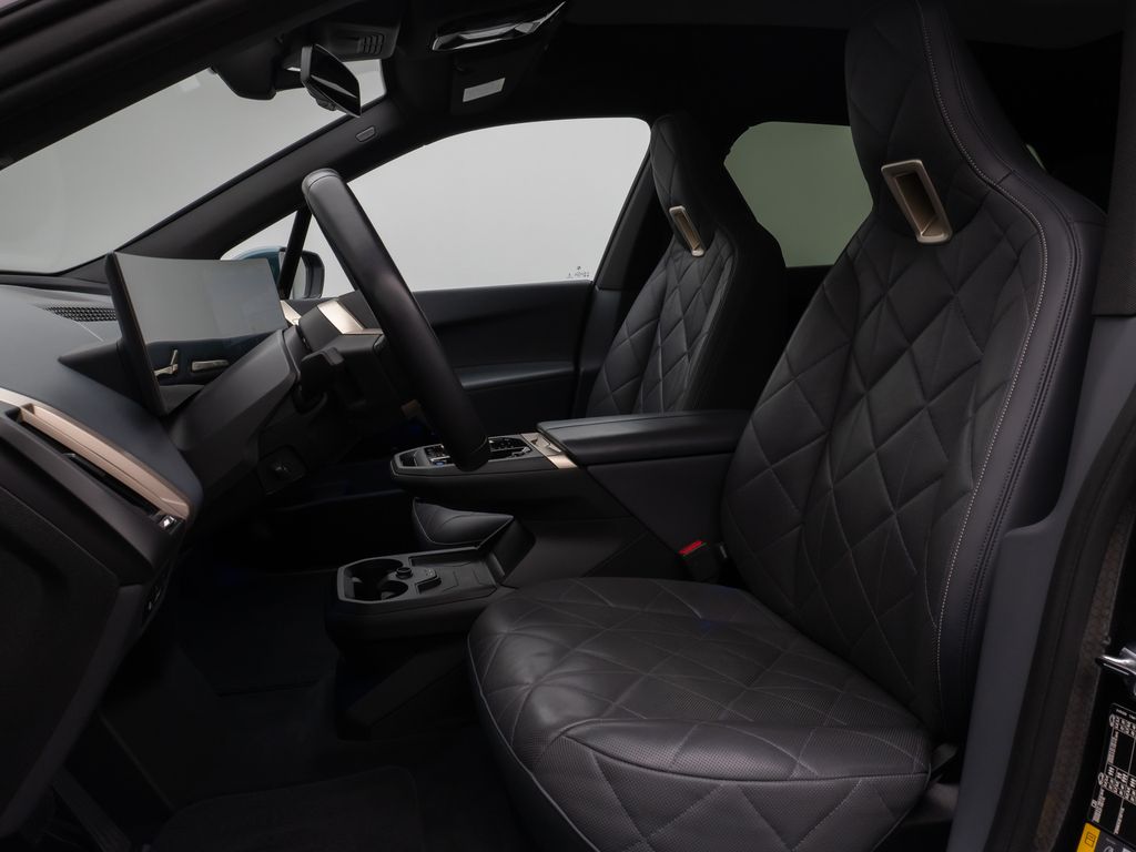 BMW iX 2023