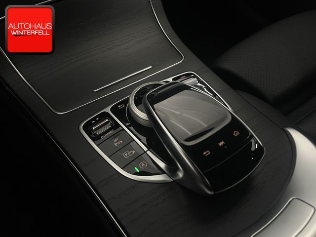 Mercedes-Benz C 300 2021