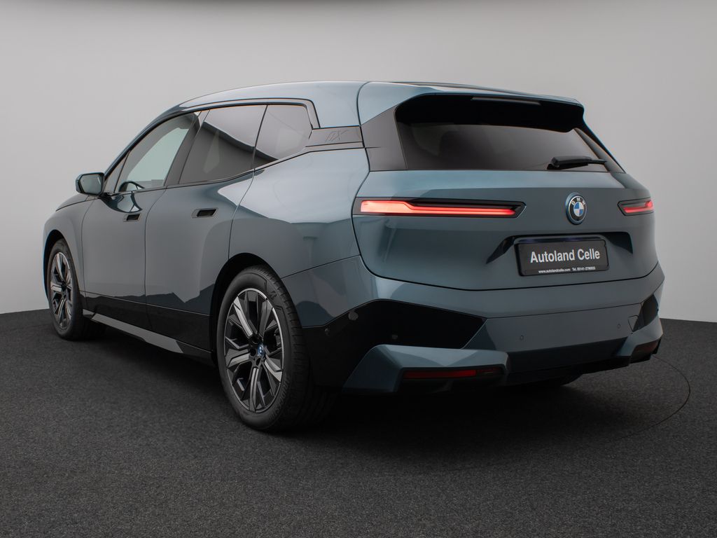 BMW iX 2023