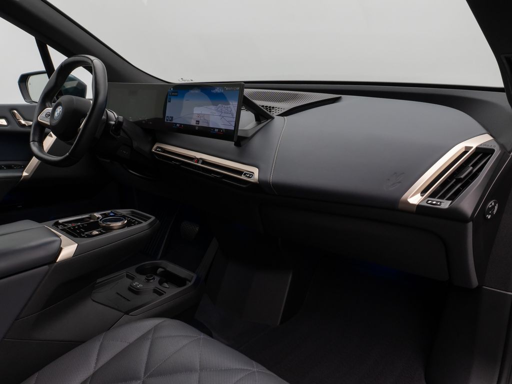 BMW iX 2023