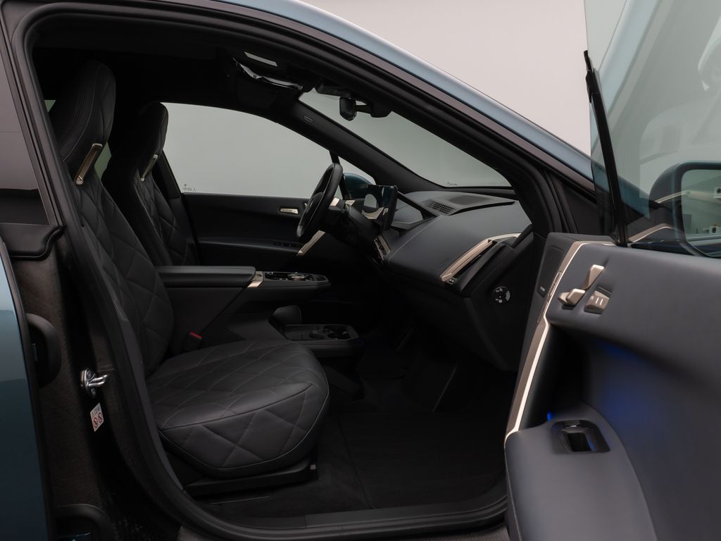 BMW iX 2023