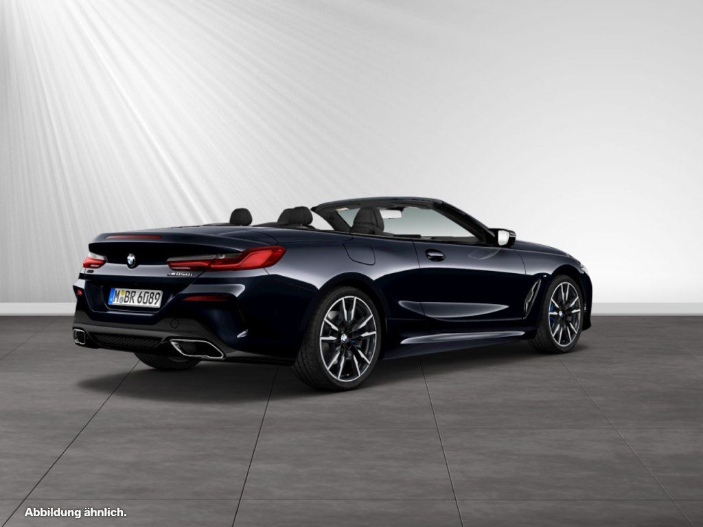 BMW M850 2023