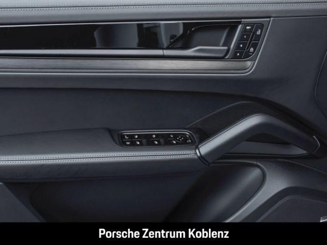 Porsche Cayenne 2025