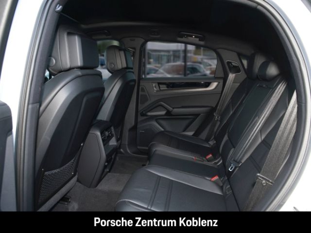 Porsche Cayenne 2025