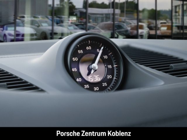 Porsche Cayenne 2025