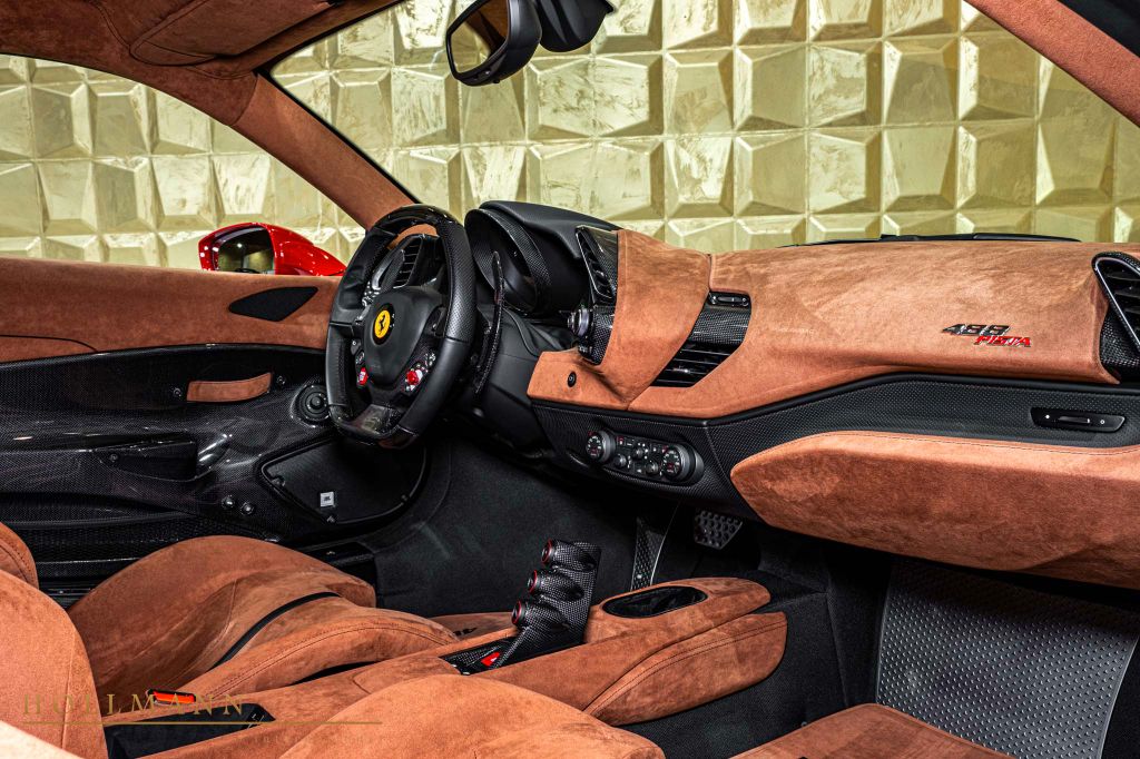 Ferrari 488 Pista 2020