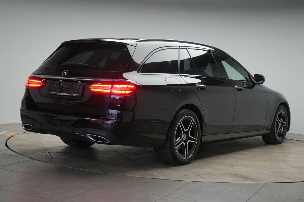 Mercedes-Benz E 300 2022