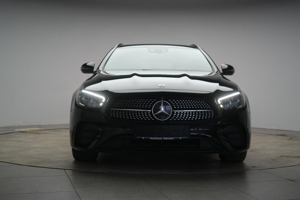 Mercedes-Benz E 300 2022