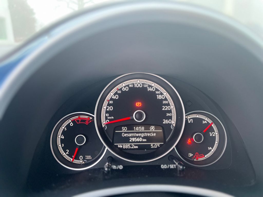 Volkswagen Beetle 2018