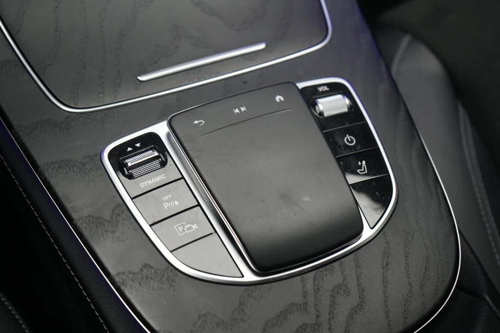 Mercedes-Benz E 300 2022