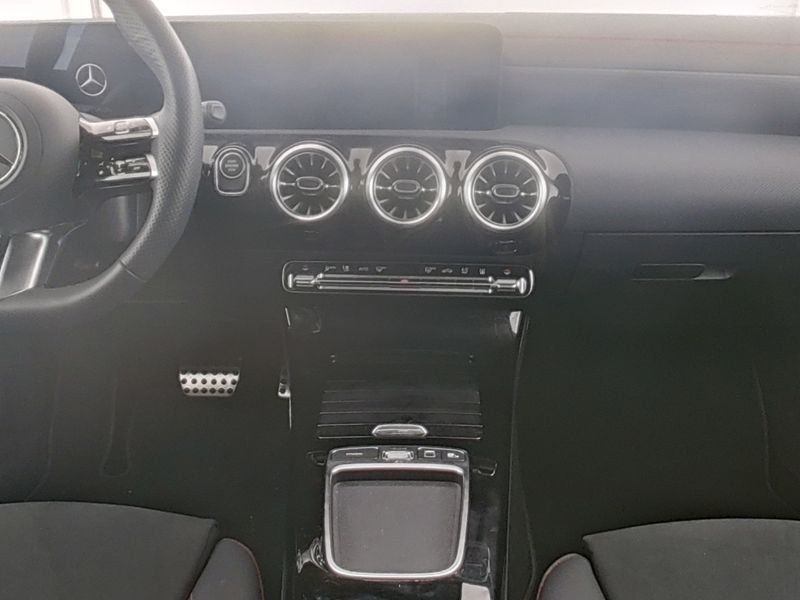 Mercedes-Benz CLA 250 2025