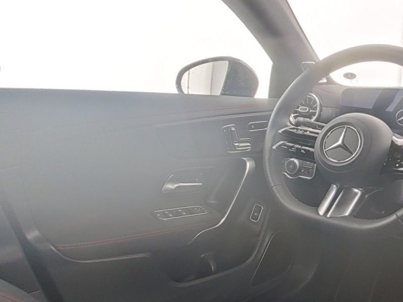 Mercedes-Benz CLA 250 2025