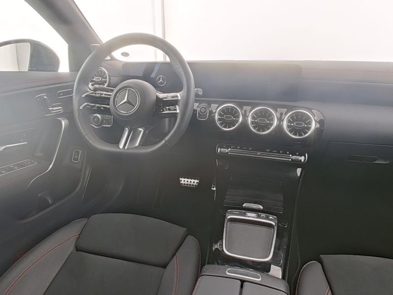 Mercedes-Benz CLA 250 2025