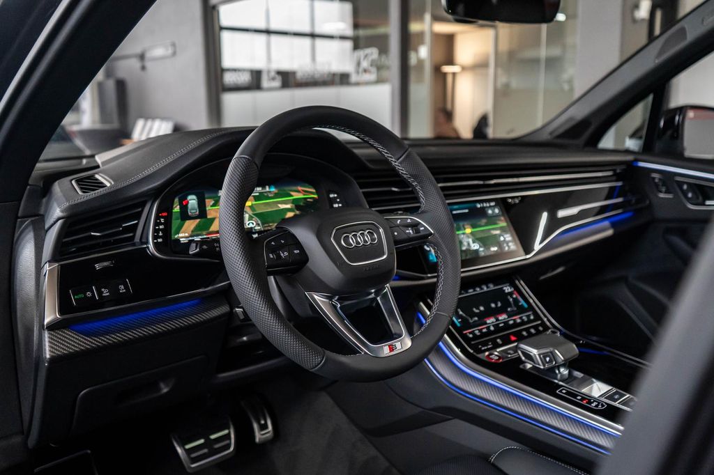Audi SQ7 2025