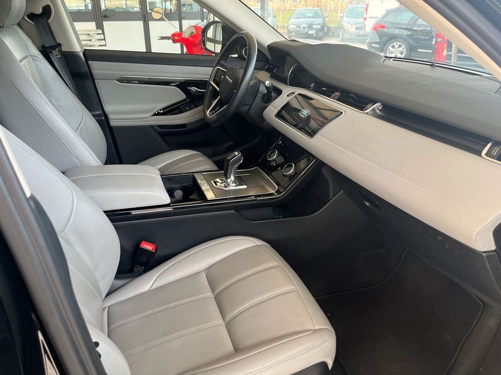 Land Rover Range Rover Evoque 2022