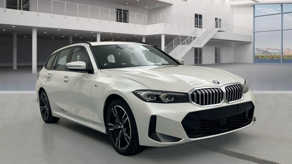 BMW 330 2024