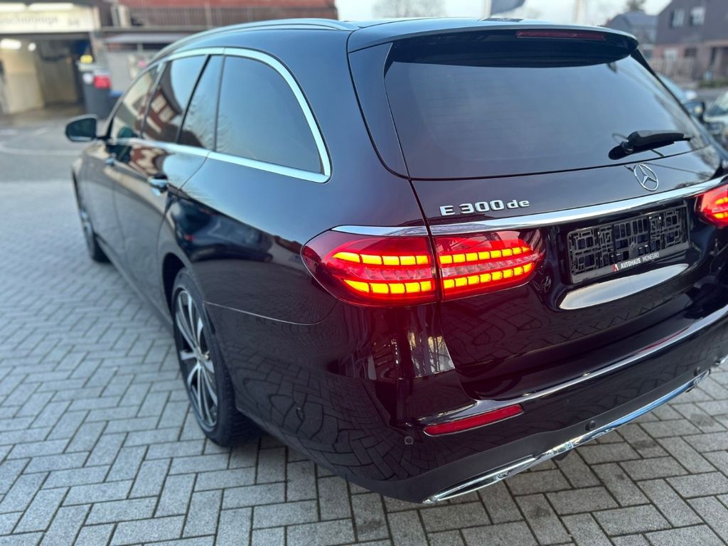 Mercedes-Benz E 300 2022