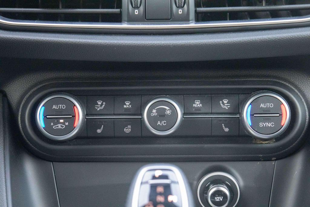 Alfa Romeo Stelvio 2024