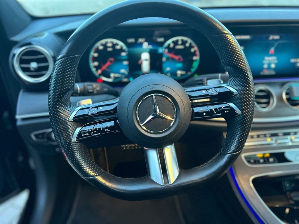 Mercedes-Benz E 300 2022