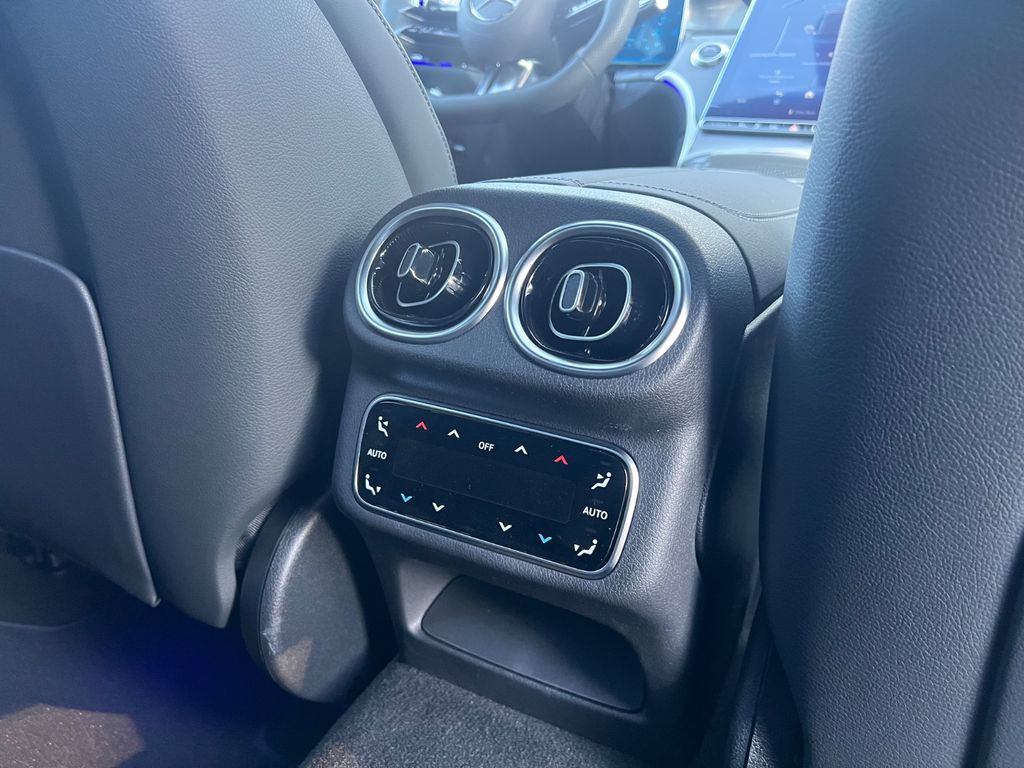 Mercedes-Benz GLC 300 2026