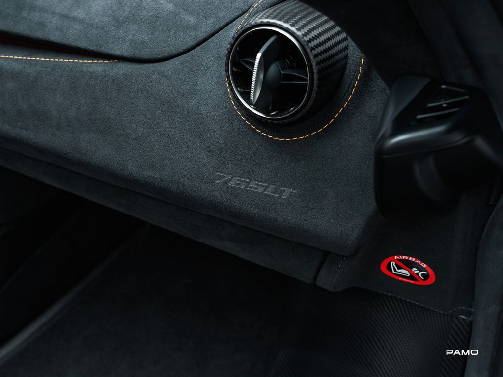 McLaren 765LT 2022