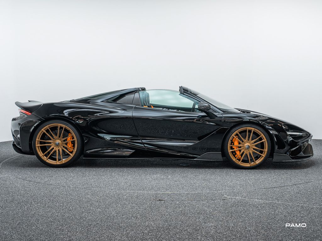 McLaren 765LT 2022