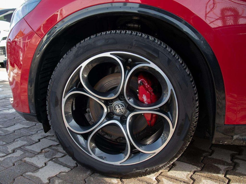 Alfa Romeo Stelvio 2024