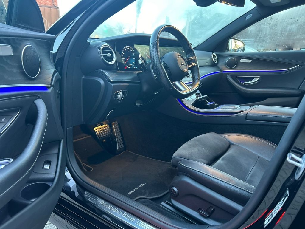 Mercedes-Benz E 300 2022