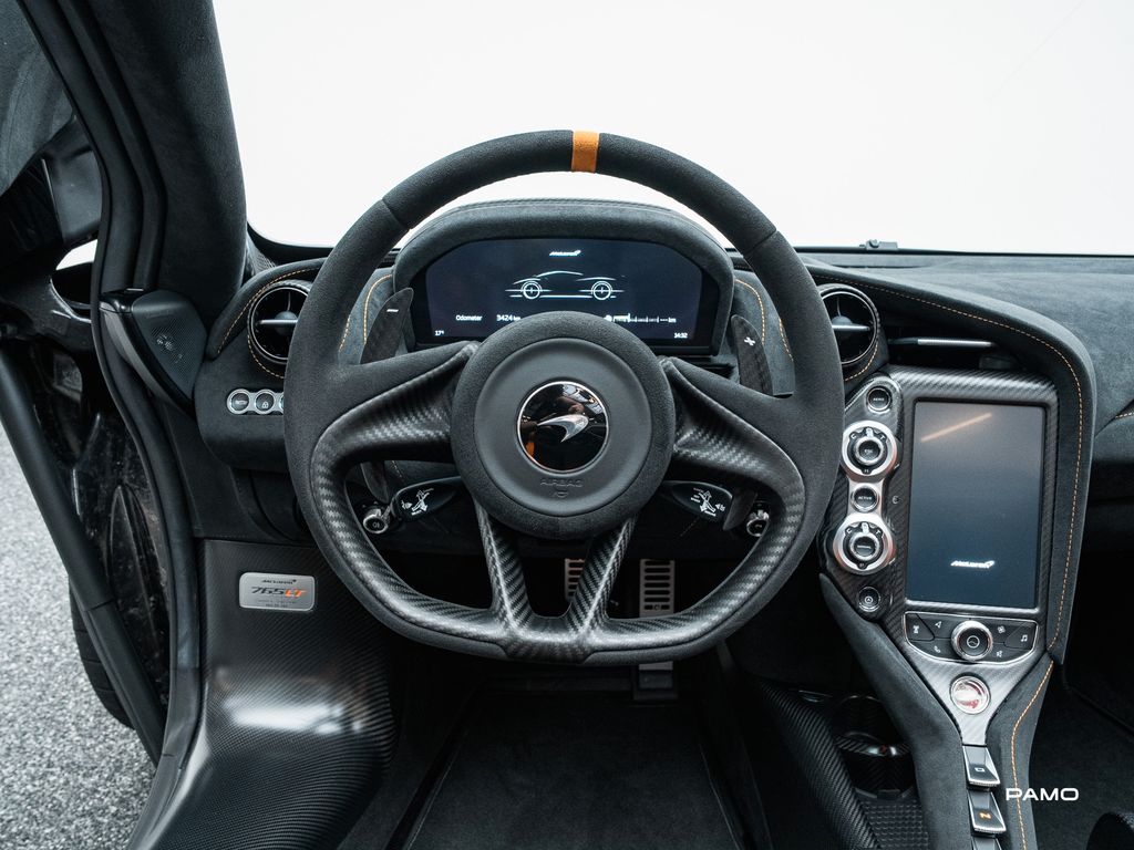 McLaren 765LT 2022